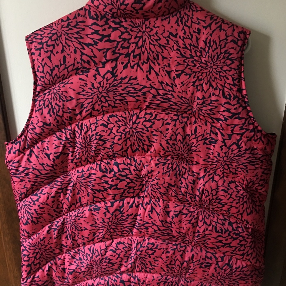 Vest - Picture 2 of 2